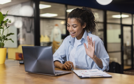 Comment exceller lors d'une entrevue en ligne pour un emploi à l’heure